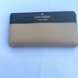 Kate Spade continental wallet with snap closure